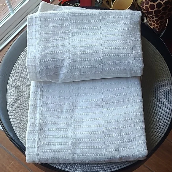 Texured Shower Curtain - Picture 2 of 6